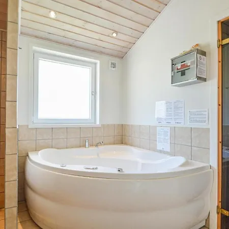 Сasa de vacaciones In Romo With Sauna *